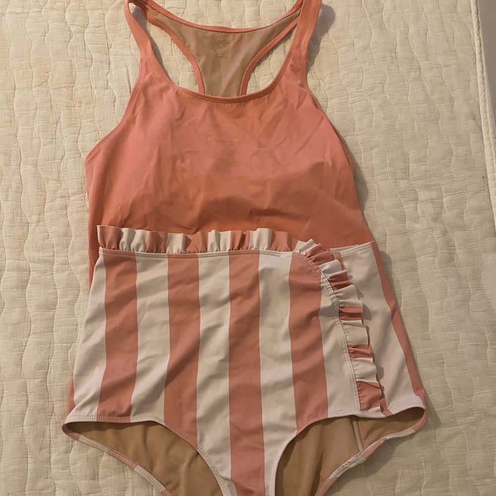 Kortni Jean Set M